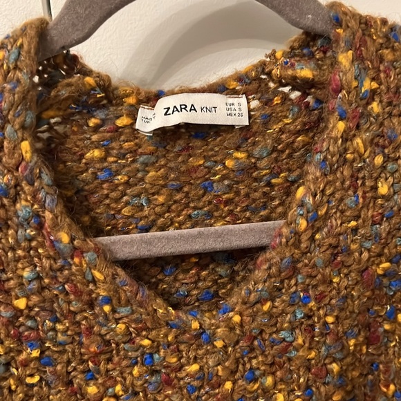 Zara Knit Sweater - Picture 2 of 4